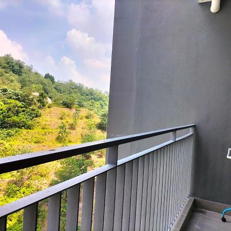 Hani Homestay Wifi Netflix Secure Parking Klia Usim Inti Aeon Mall Nilai Kültér fotó