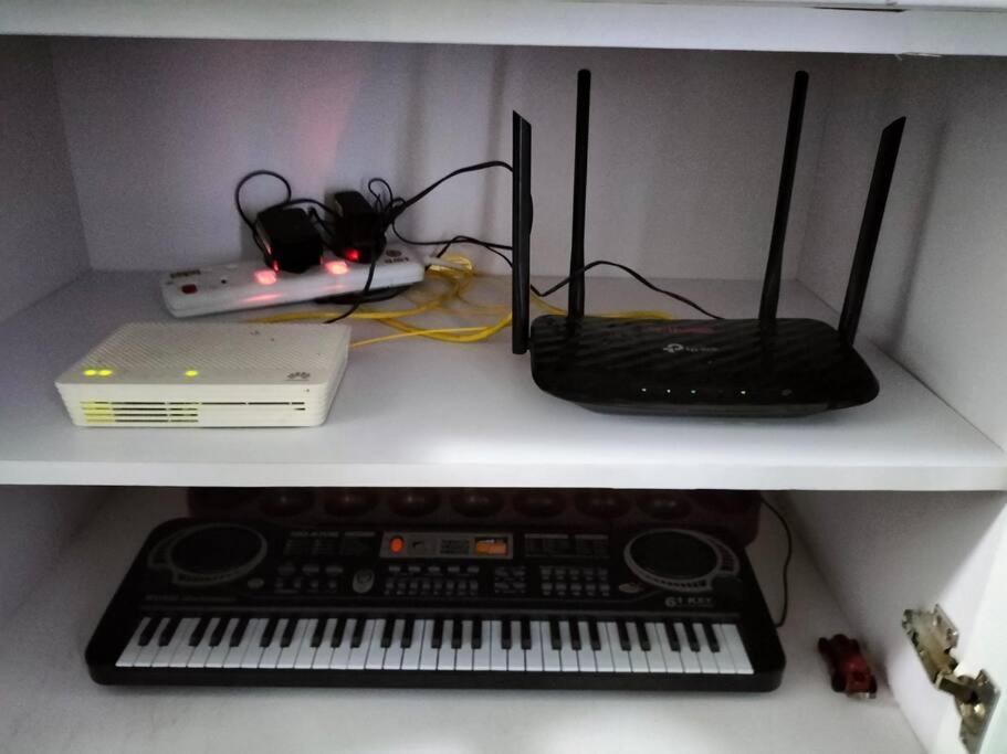 Hani Homestay Wifi Netflix Secure Parking Klia Usim Inti Aeon Mall Nilai Kültér fotó