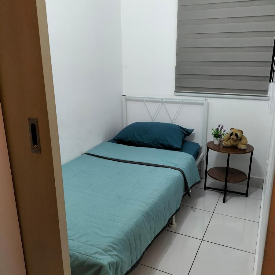 Hani Homestay Wifi Netflix Secure Parking Klia Usim Inti Aeon Mall Nilai Kültér fotó