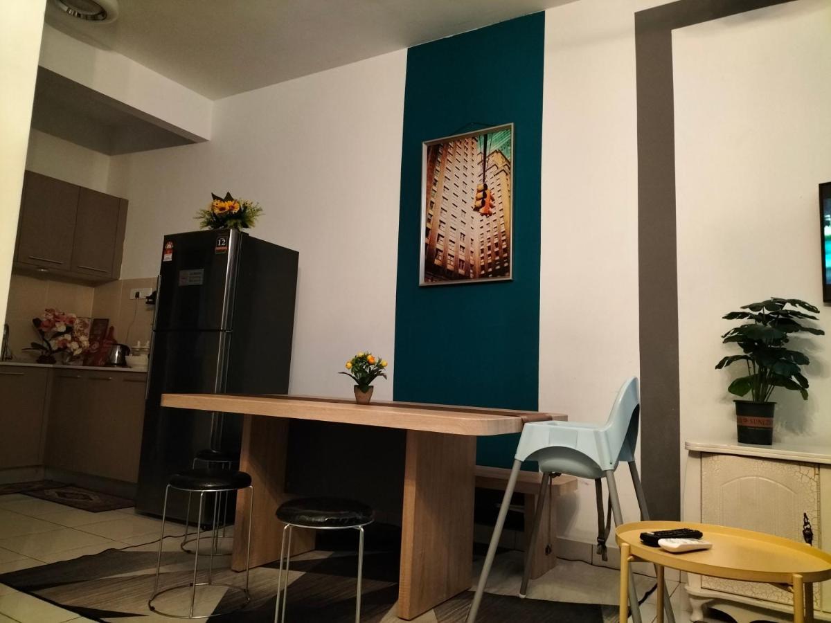 Hani Homestay Wifi Netflix Secure Parking Klia Usim Inti Aeon Mall Nilai Kültér fotó